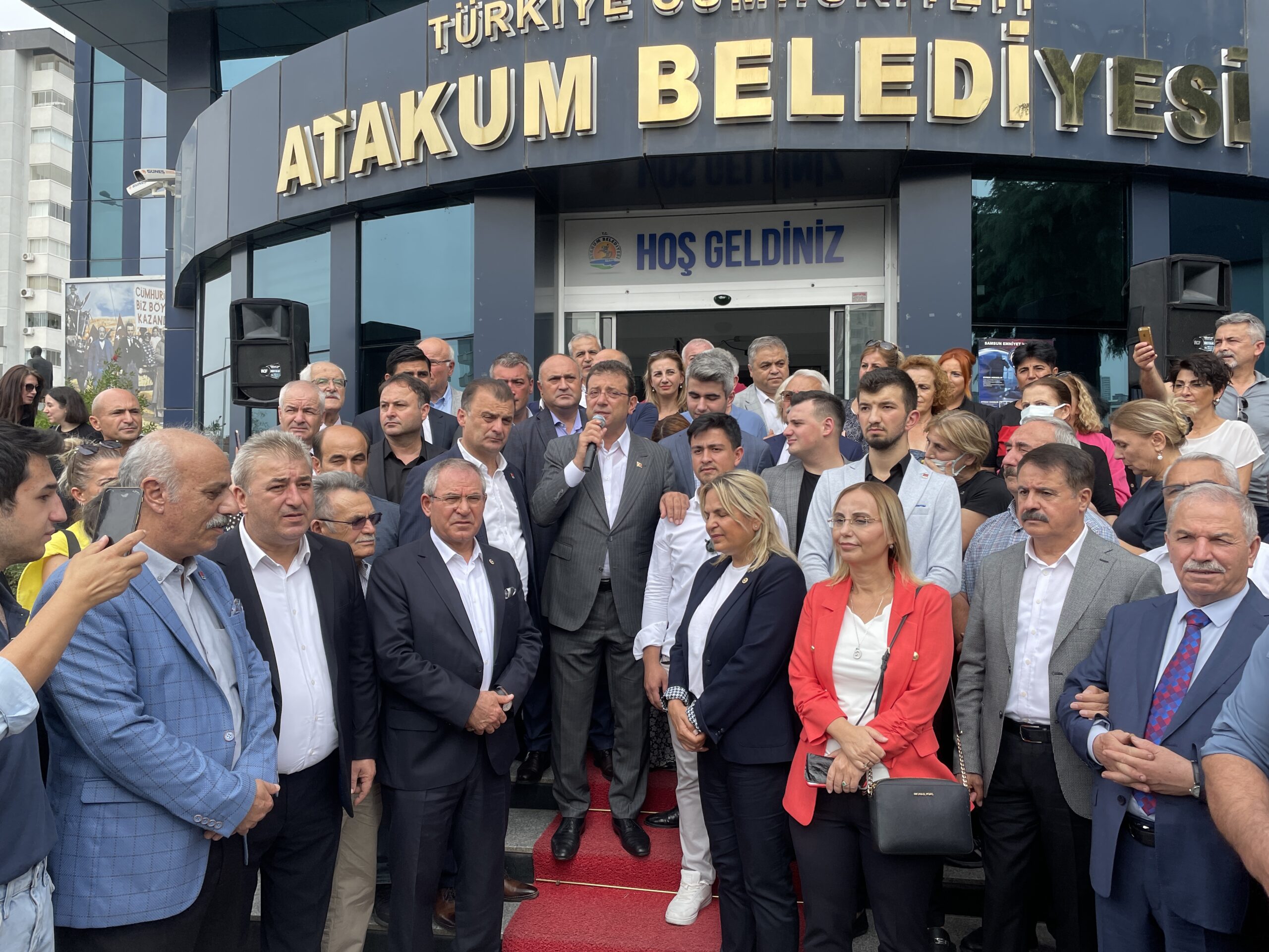 İstanbul Büyükşehir Belediye Başkanı İmamoğlu, Atakum Belediyesini ziyaret etti