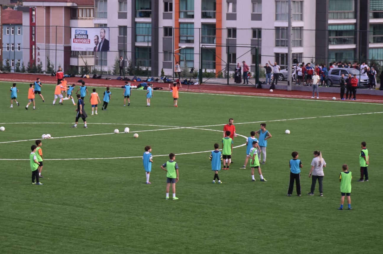 Karabük’te futbol yeteneği olan öğrenciler “Özkaynak” projesiyle keşfediliyor
