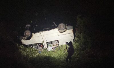 Samsun’da şarampole devrilen minibüsteki 8 kişi yaralandı