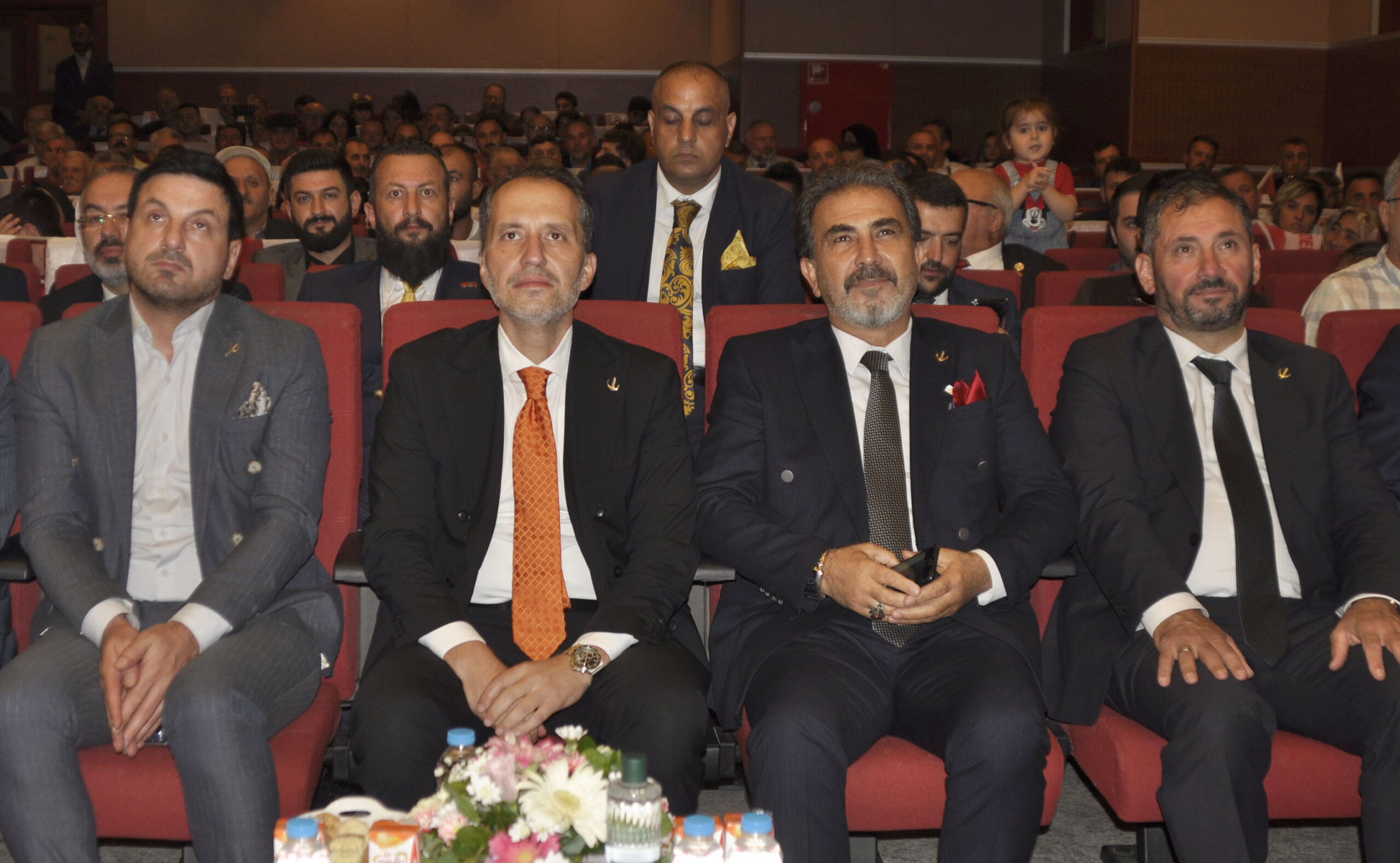 Yeniden Refah Partisi Genel Başkanı Erbakan, Artvin’de partisinin il kongresine katıldı