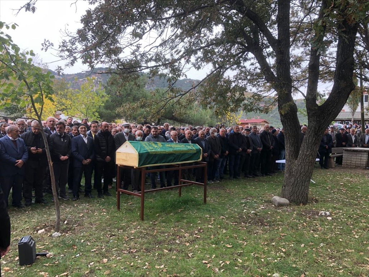 Amasya’daki kazada hayatını kaybedenler toprağa verildi