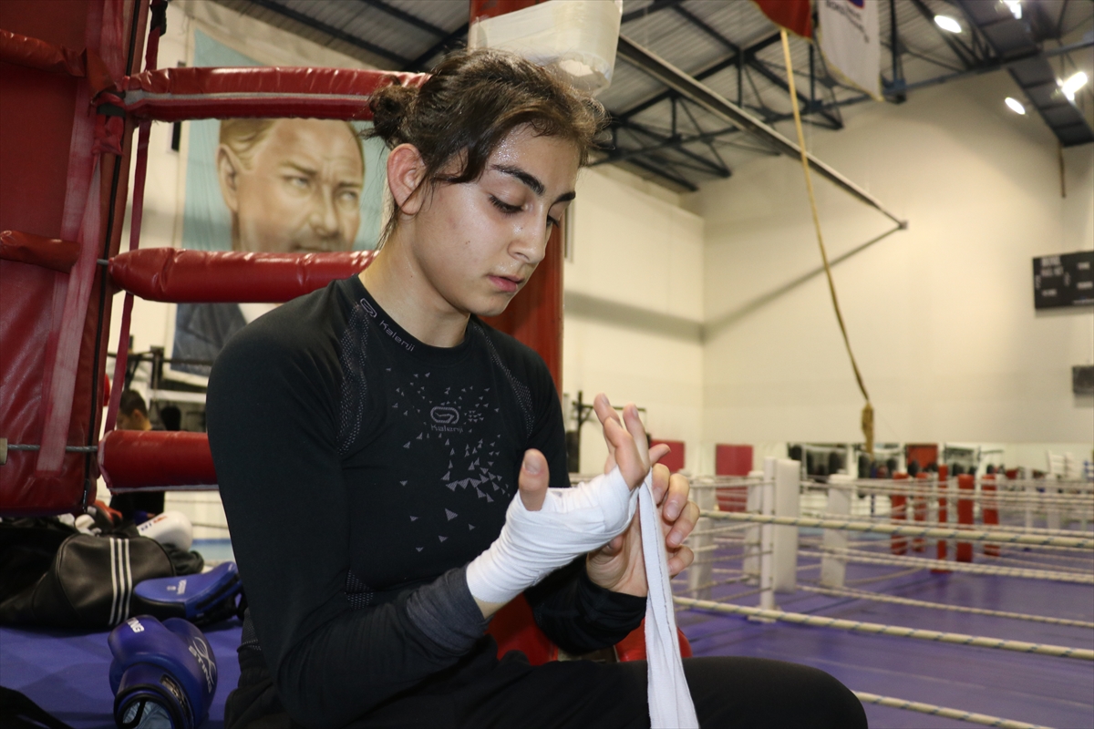 Avrupa şampiyonu milli boksör Filiz Işık, gözünü dünya şampiyonluğuna çevirdi: