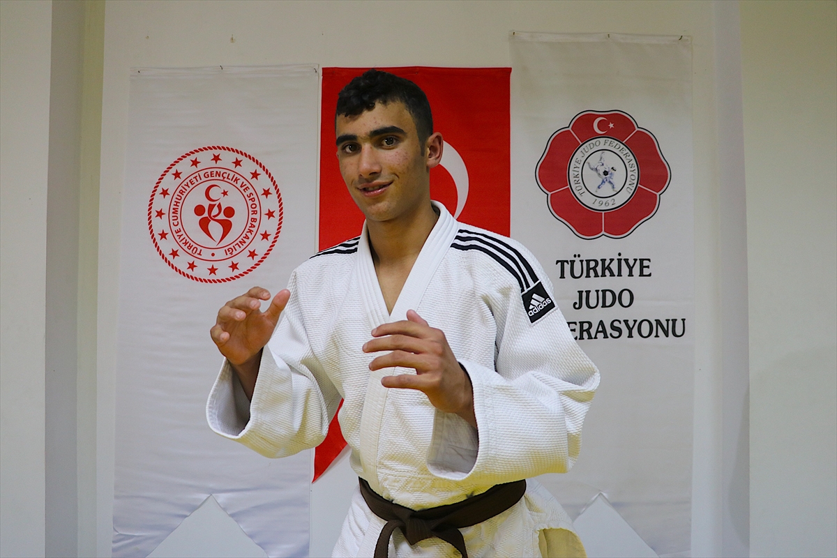 Balkan şampiyonu Yiğit, judoda Avrupa ve dünya şampiyonluğu için çalışıyor