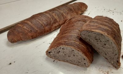 Beş un çeşidiyle 10 kilogramlık “balina ekmeği” yapıyor