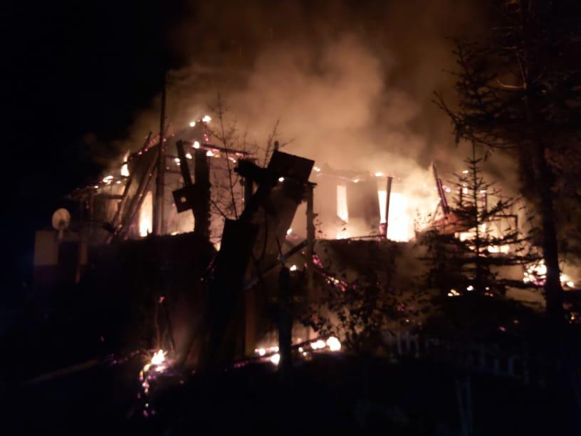 Bolu’da 2 katlı evde çıkan yangın söndürüldü