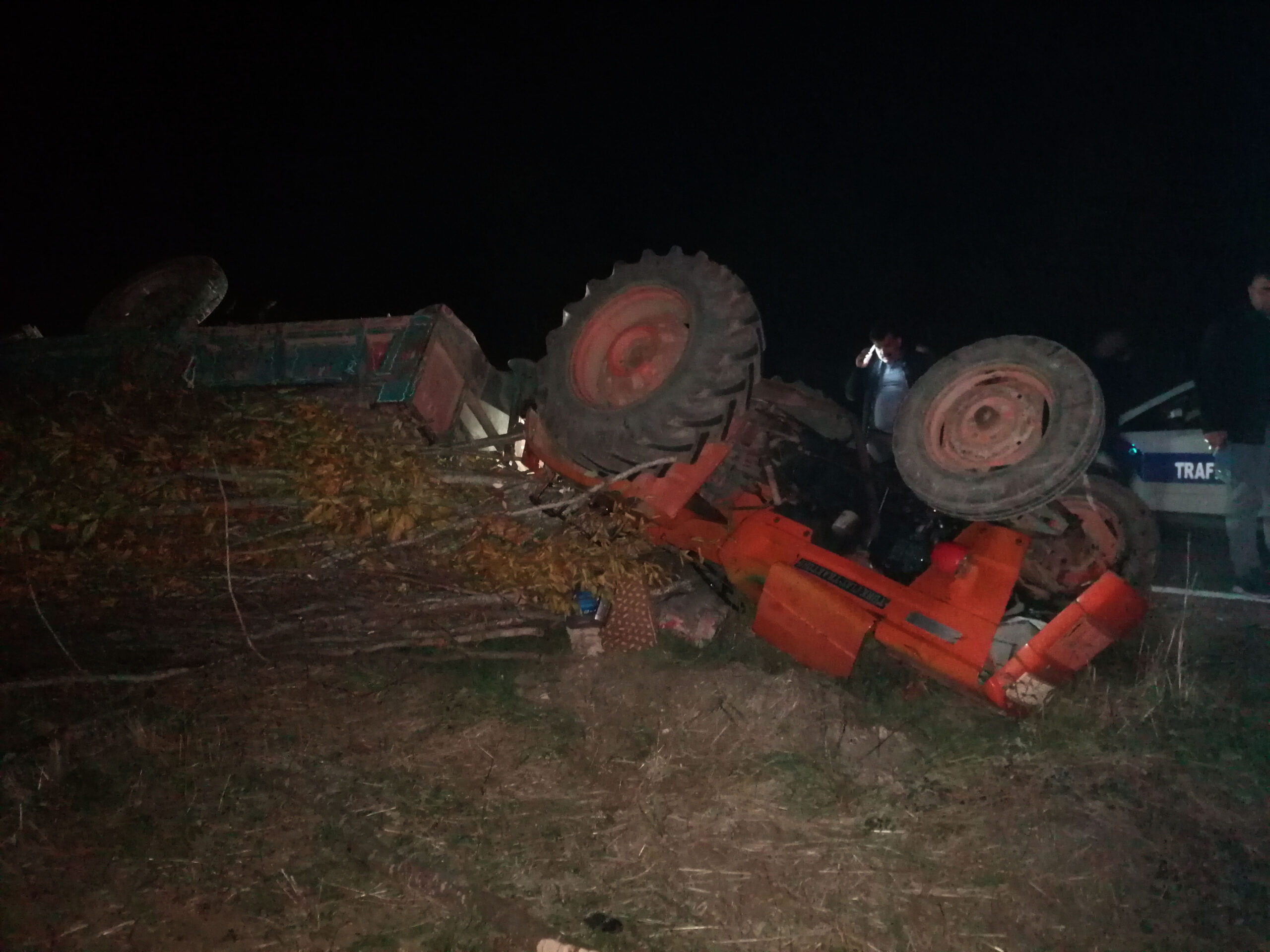Tokat’ta üzerine kaza yapan traktörün devrildiği yaya öldü