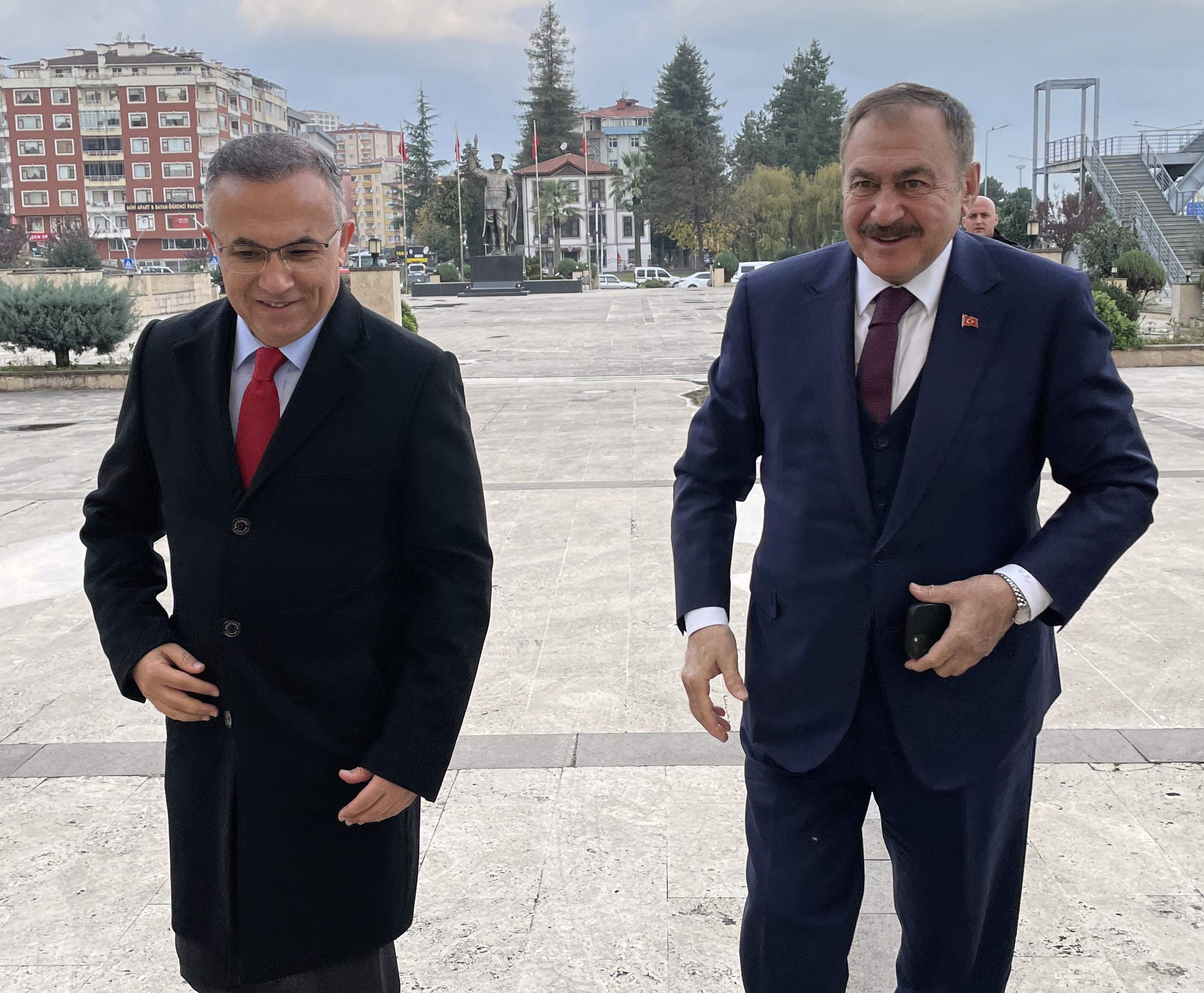 AK Parti Afyonkarahisar Milletvekili Eroğlu, Rize’de ziyaretlerde bulundu