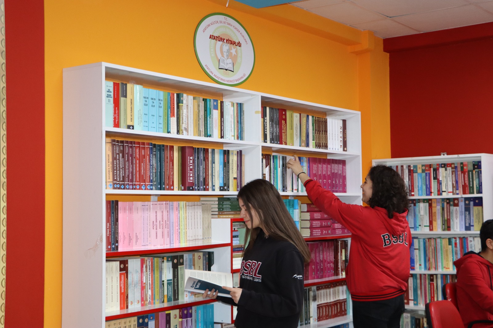 Bolu’da “Kütüphanesiz Okul Kalmayacak” projesi devam ediyor