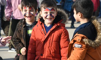 Düzce’de depremden etkilenen çocukların yüzü oyunlarla gülüyor