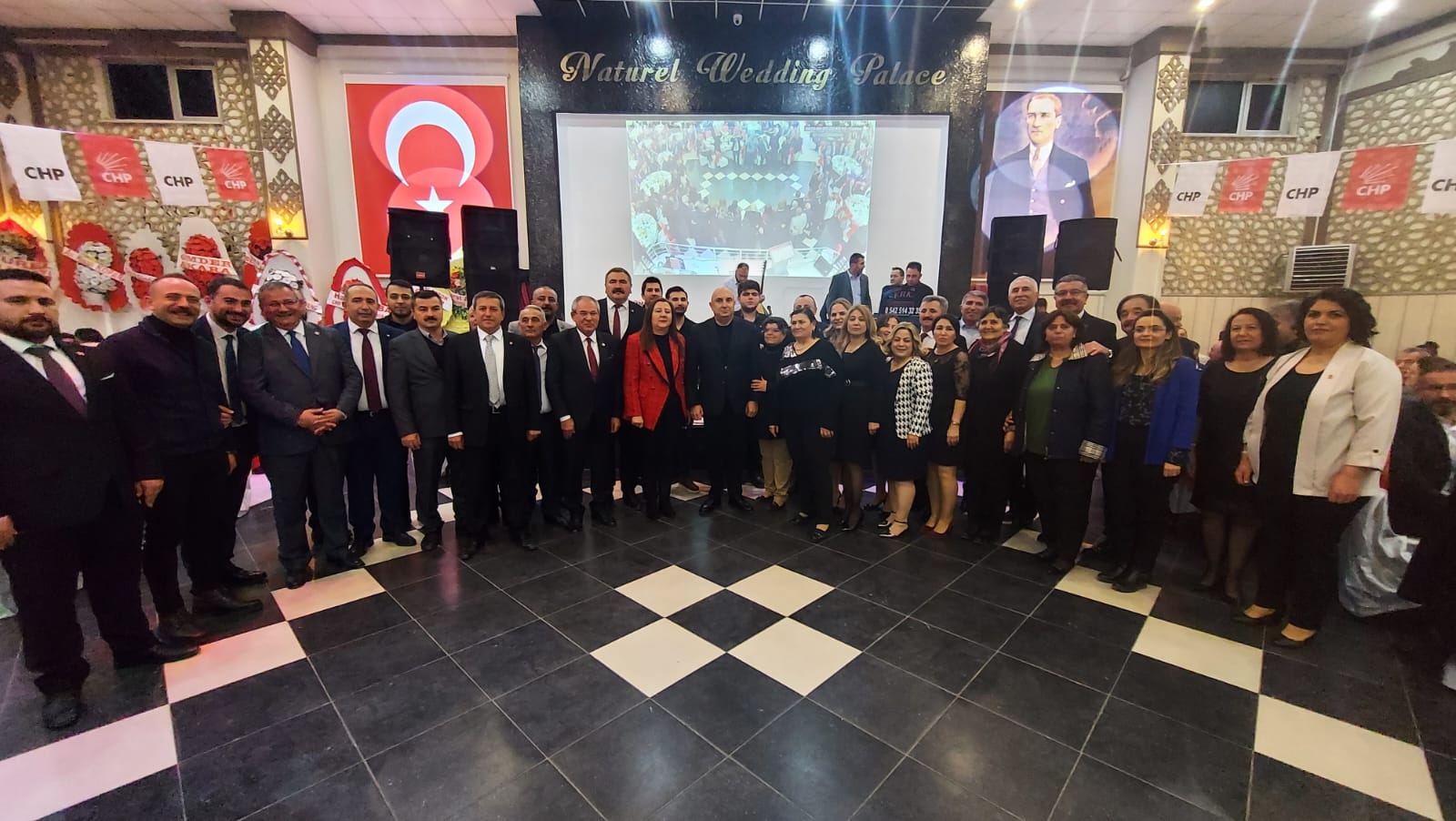 CHP Grup Başkanvekili Engin Özkoç, Amasya’da birlik gecesine katıldı