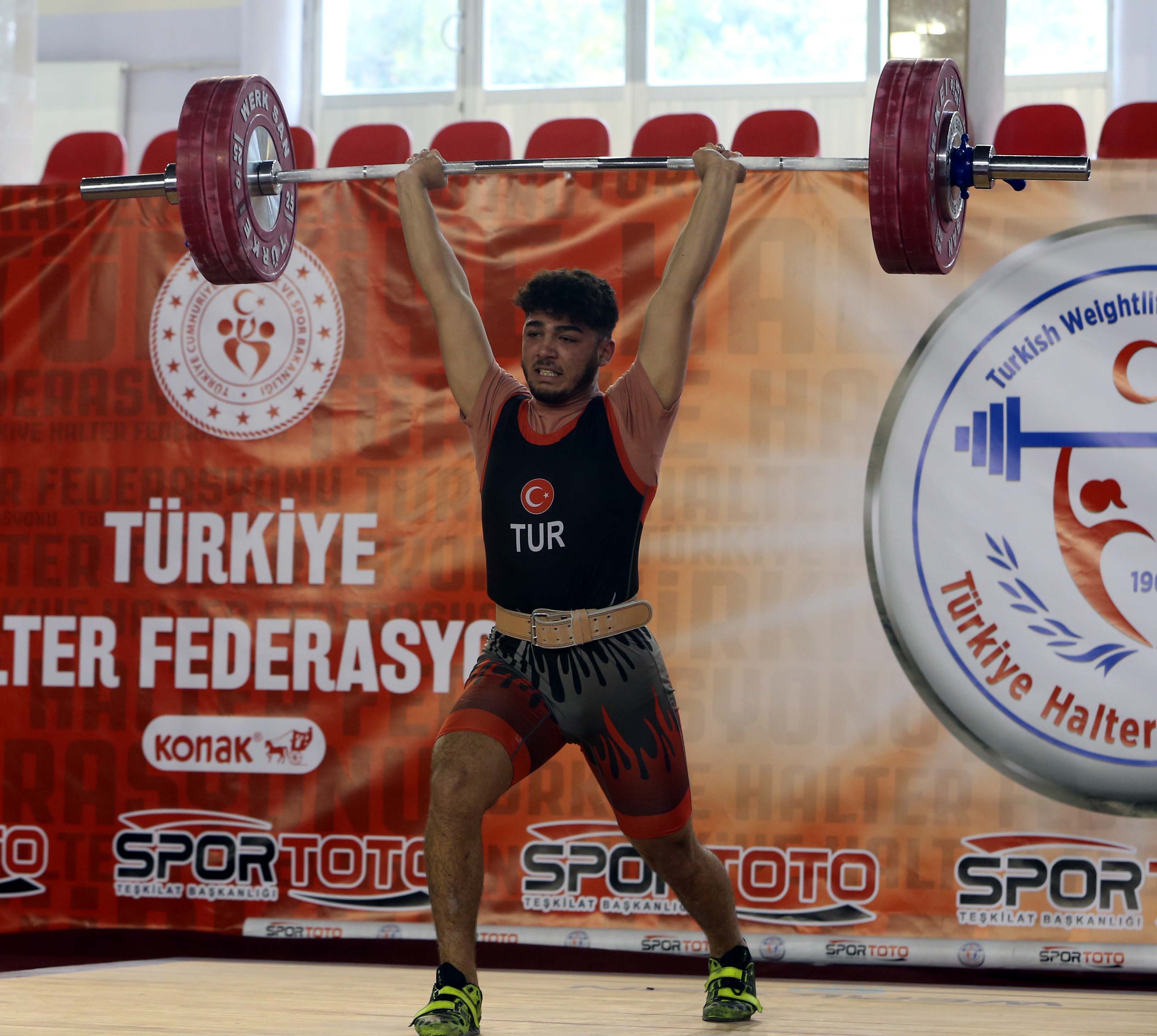 Sadık Dirim Gençler ve 23 Yaş Altı Halter Türkiye Şampiyonası Tokat’ta sona erdi