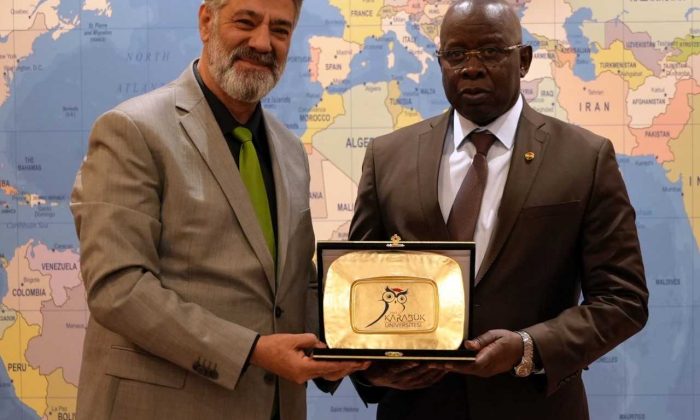 Senegal’in Ankara Büyükelçisi Gueye, Karabük Üniversitesini ziyaret etti