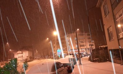 Alaçam’da kar yağışı etkili oluyor