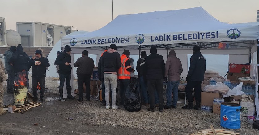 Deprem bölgesine Ladik’ten yardımlar sürüyor