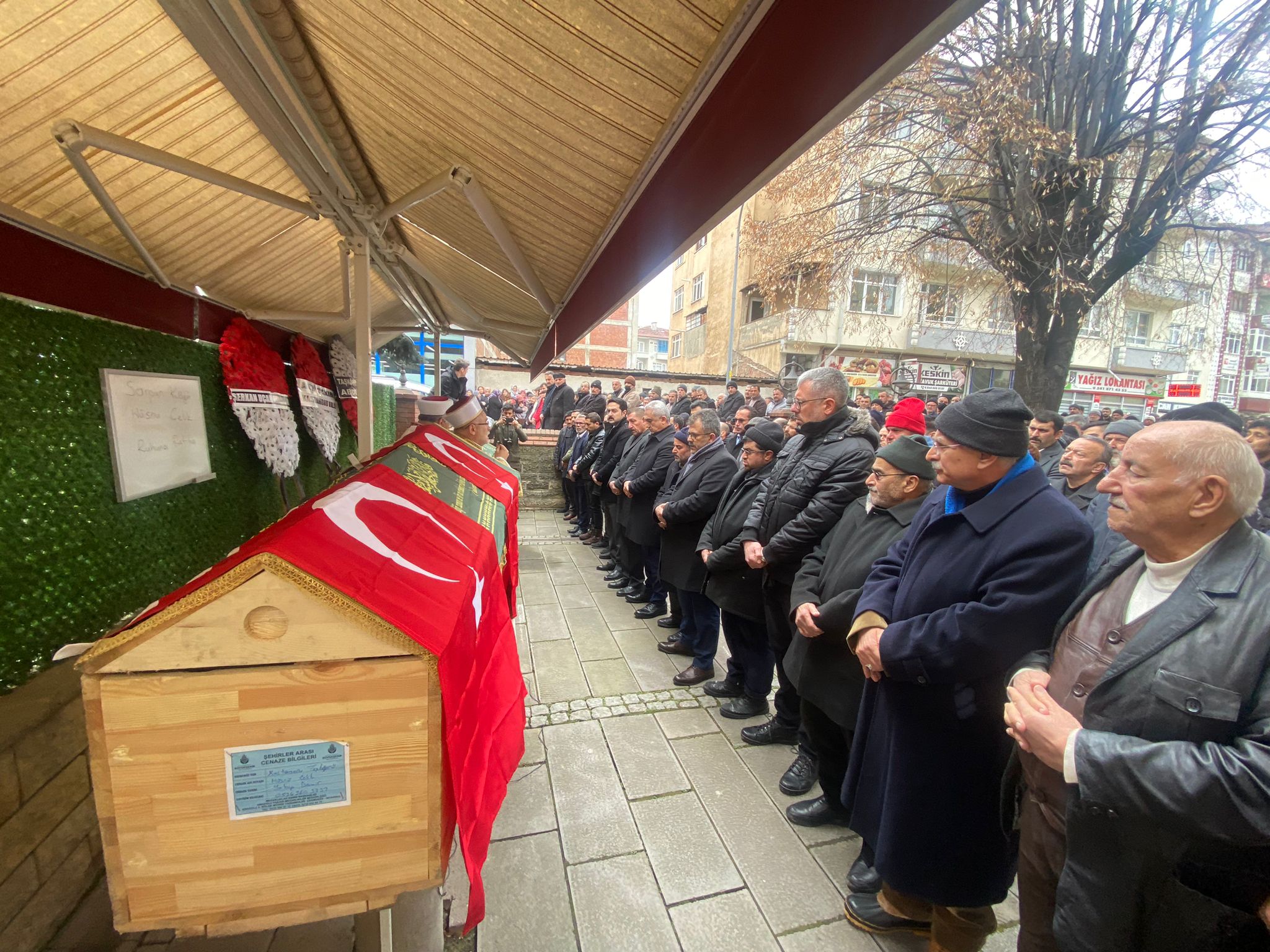 Depremde hayatını kaybeden İŞKUR Hatay İl Müdürü Çelik’in cenazesi Kastamonu’da defnedildi