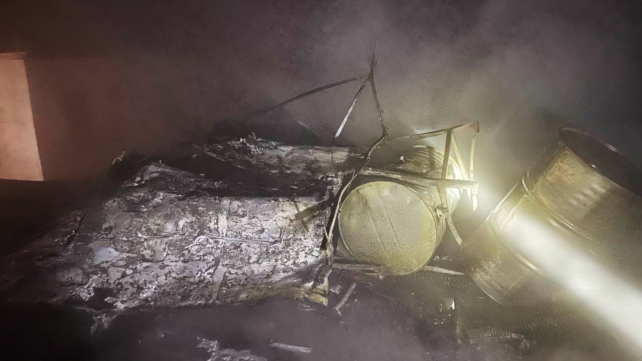 Karabük’te evin bacasından çatıya sıçrayan yangın hasara yol açtı
