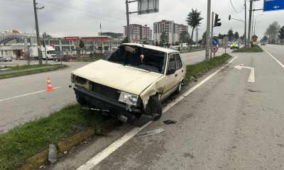 Samsun’da otomobilin çarptığı yaya ile araçtaki kişi yaralandı