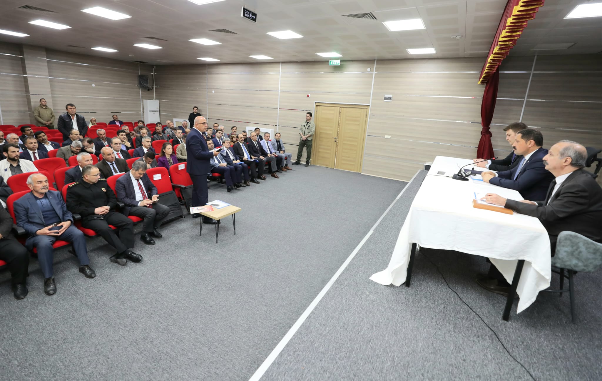 Amasya Valisi Masatlı, Göynücek’te muhtarlarla bir araya geldi