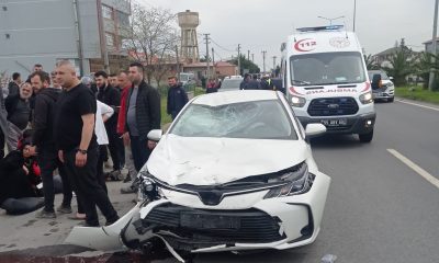 Samsun’da otomobil ile motosiklet çarpıştı 3 kişi yaralandı