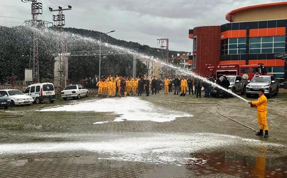 Taşova’da orman işletme ekibine yangın eğitimi verildi