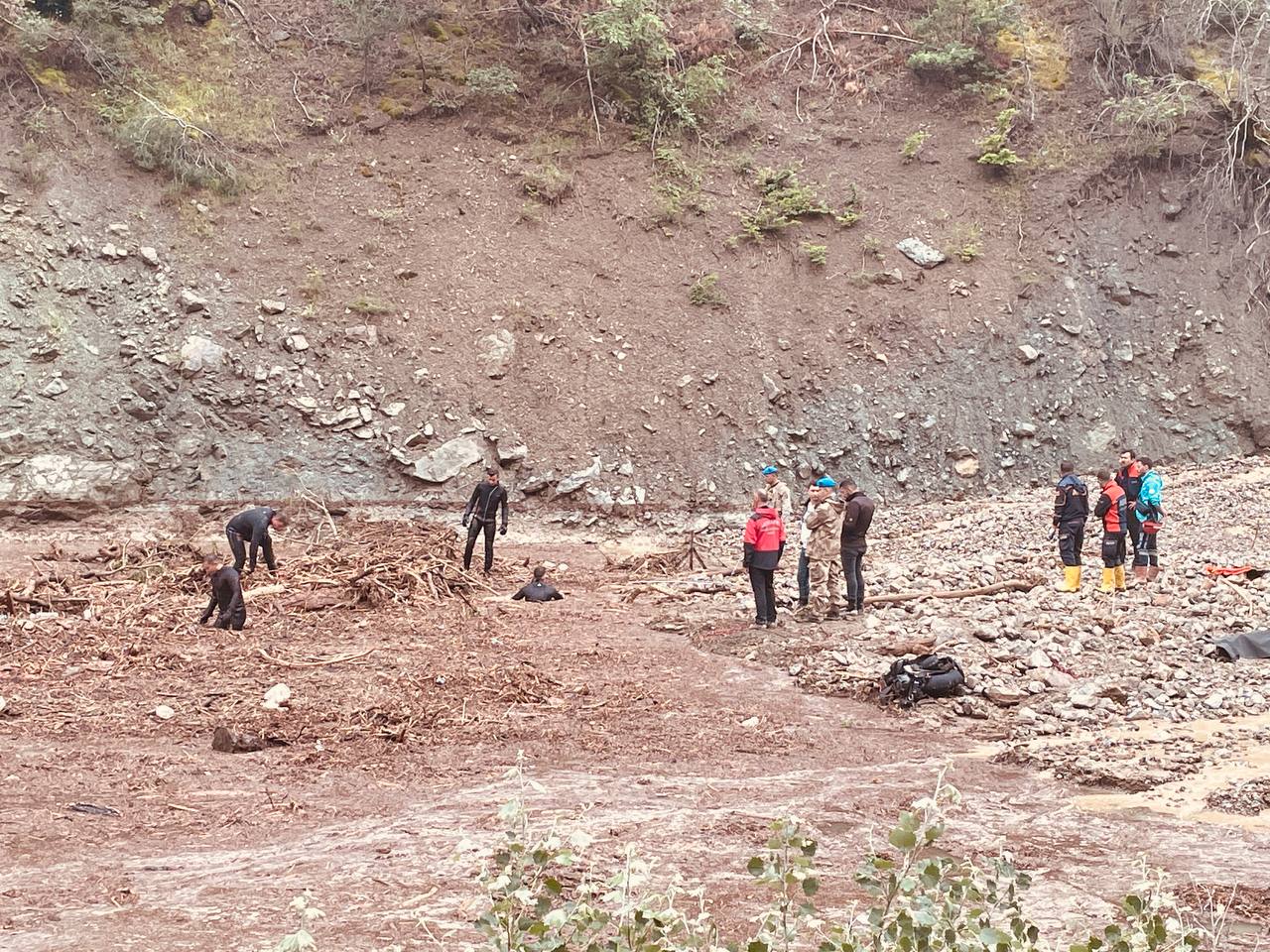 GÜNCELLEME – Amasya’da sel sularına kapılan 2 kişiden biri ölü bulundu