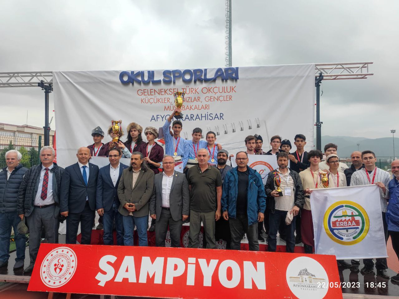Ladik Akpınar Fen Lisesi okçulukta Türkiye şampiyonu oldu