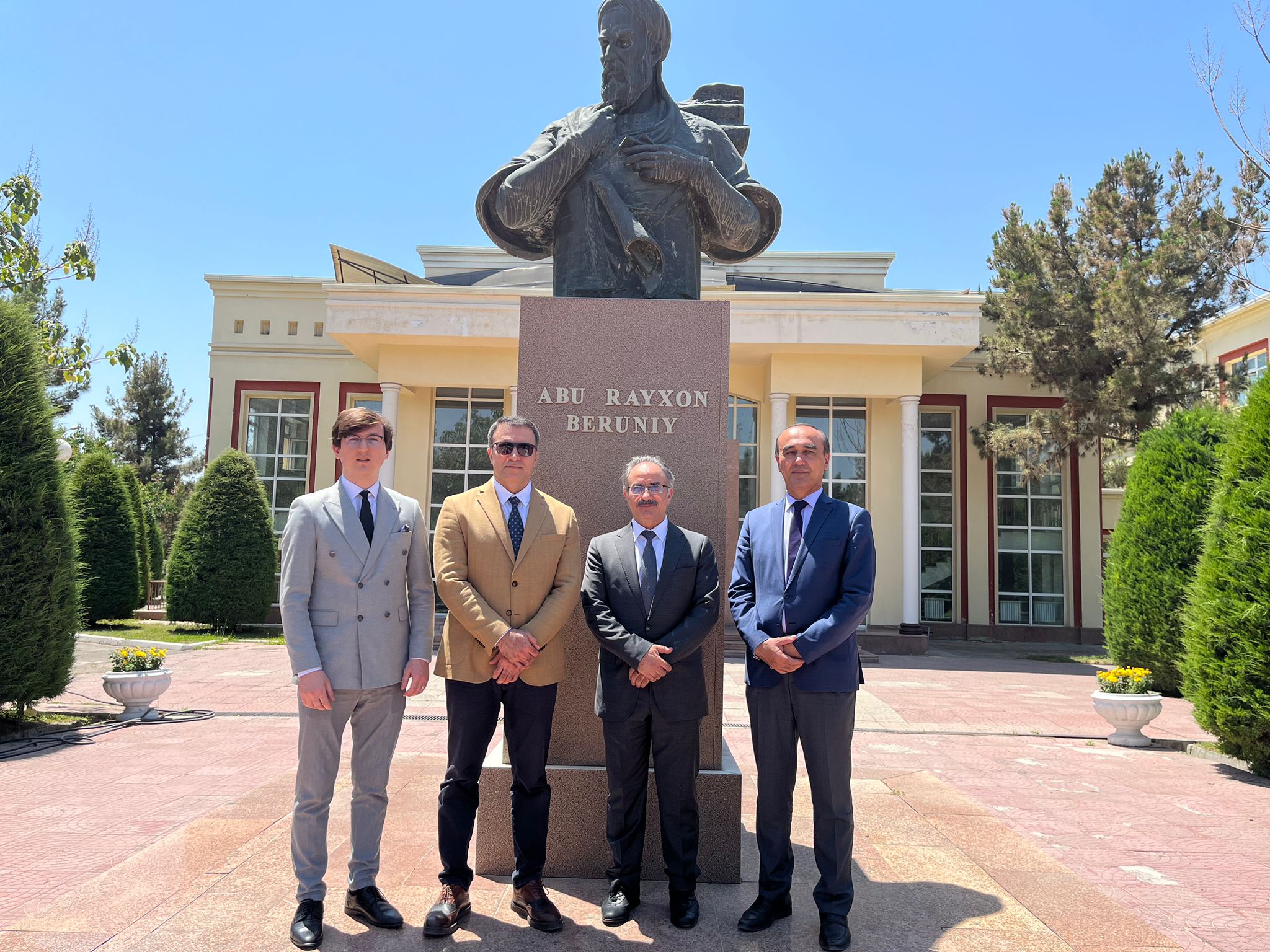 Medipol, Özbekistan’da iyi niyet sözleşmesi imzaladı
