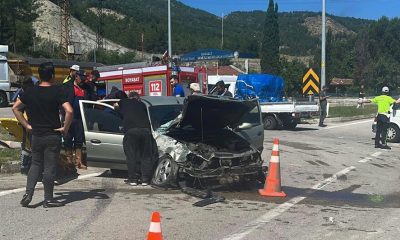 Sinop’ta tır ile çarpışan otomobildeki 2 kişi yaralandı