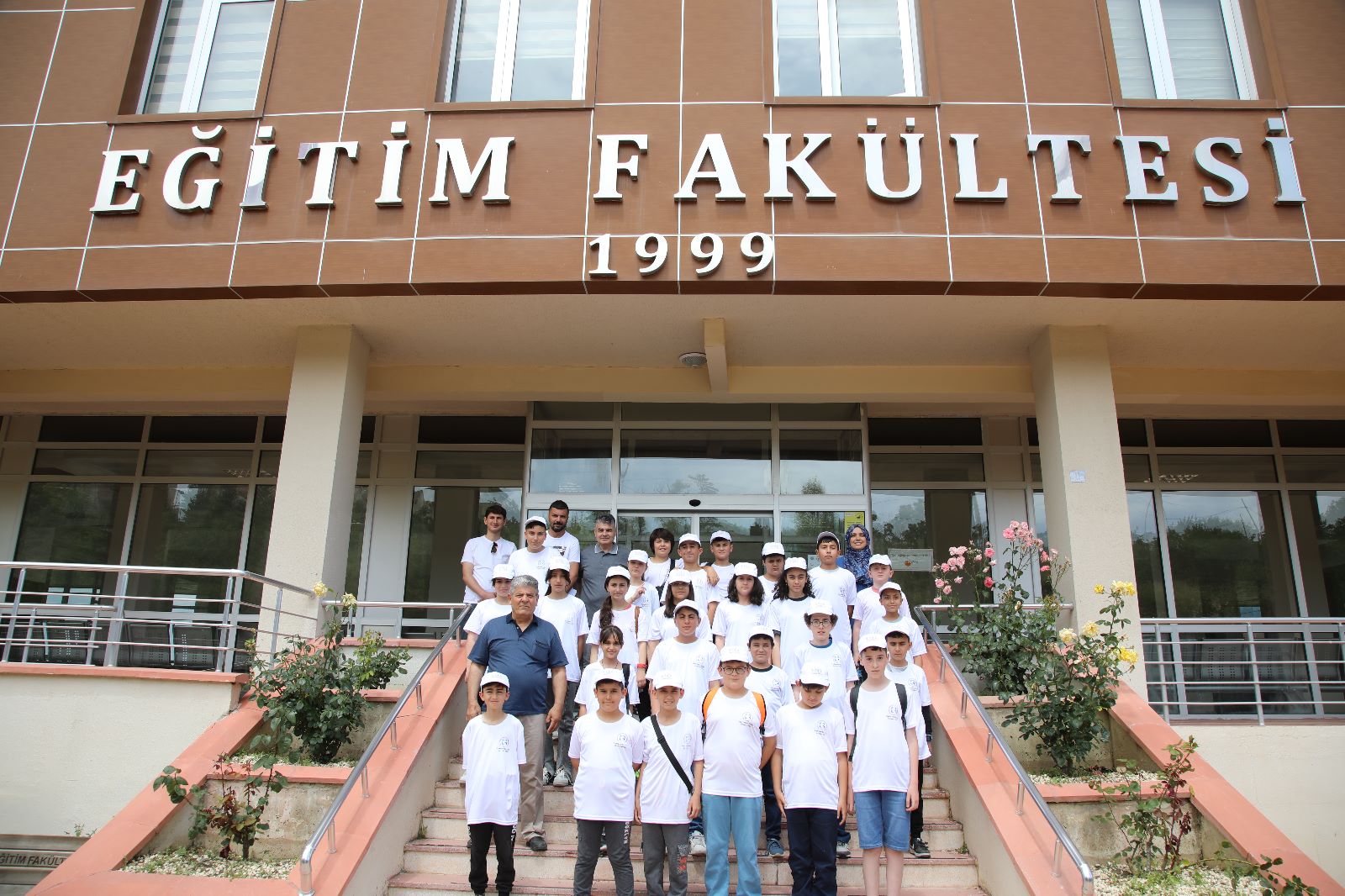 Tokat’ta 30 ortaokul öğrencisi çocuk üniversitesinde eğitimlerine başladı