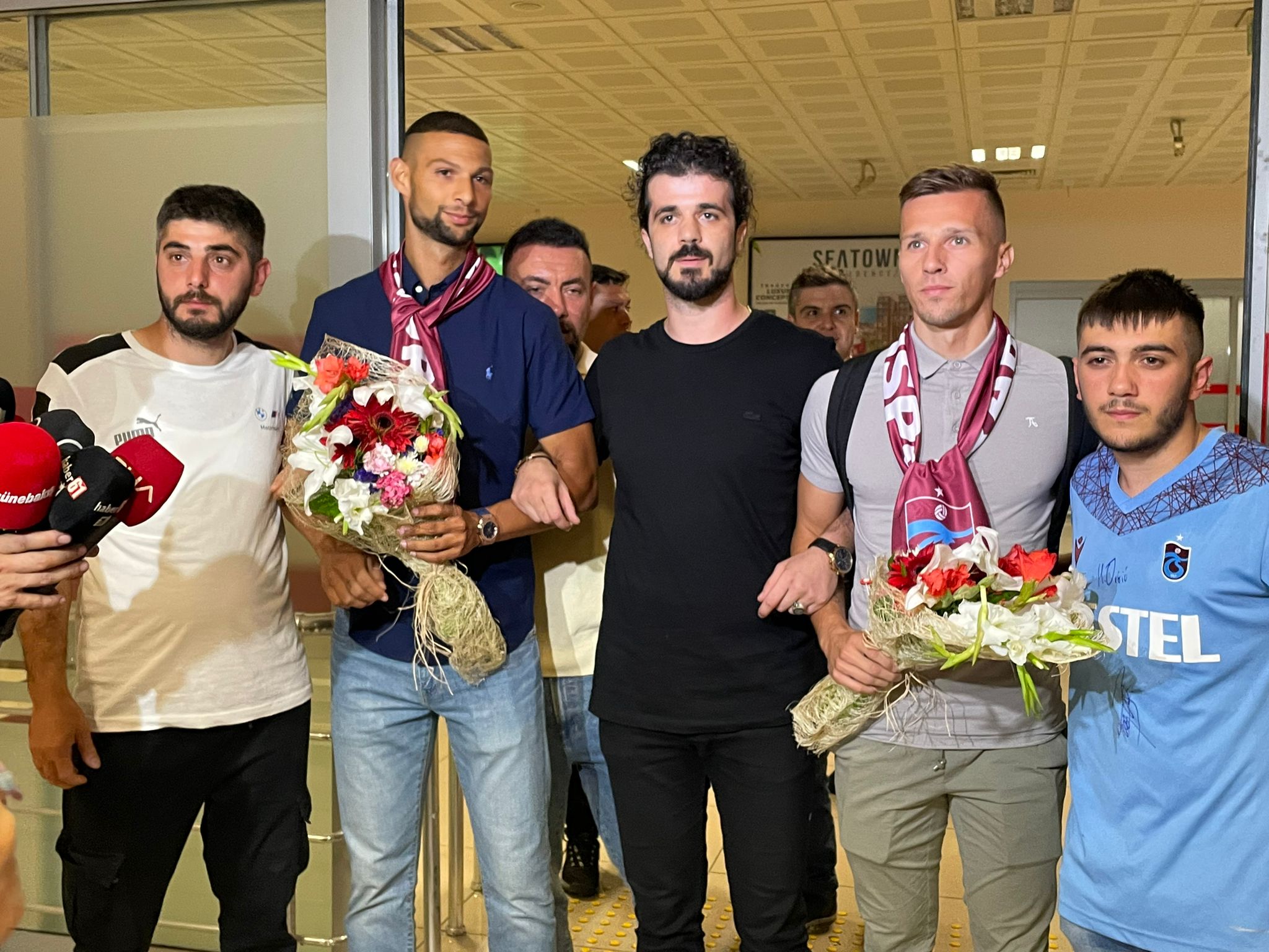 Trabzonspor’un transfer görüşmesi yaptığı Orsic ile Joaquin Fernandez, Trabzon’a geldi