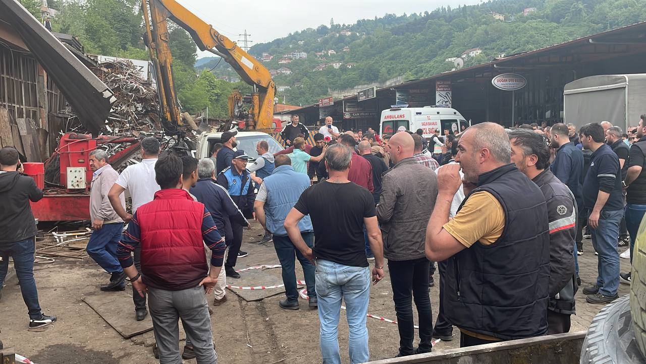 Zonguldak’ta sanayi sitesinde meydana gelen patlamada 1 kişi hayatını kaybetti