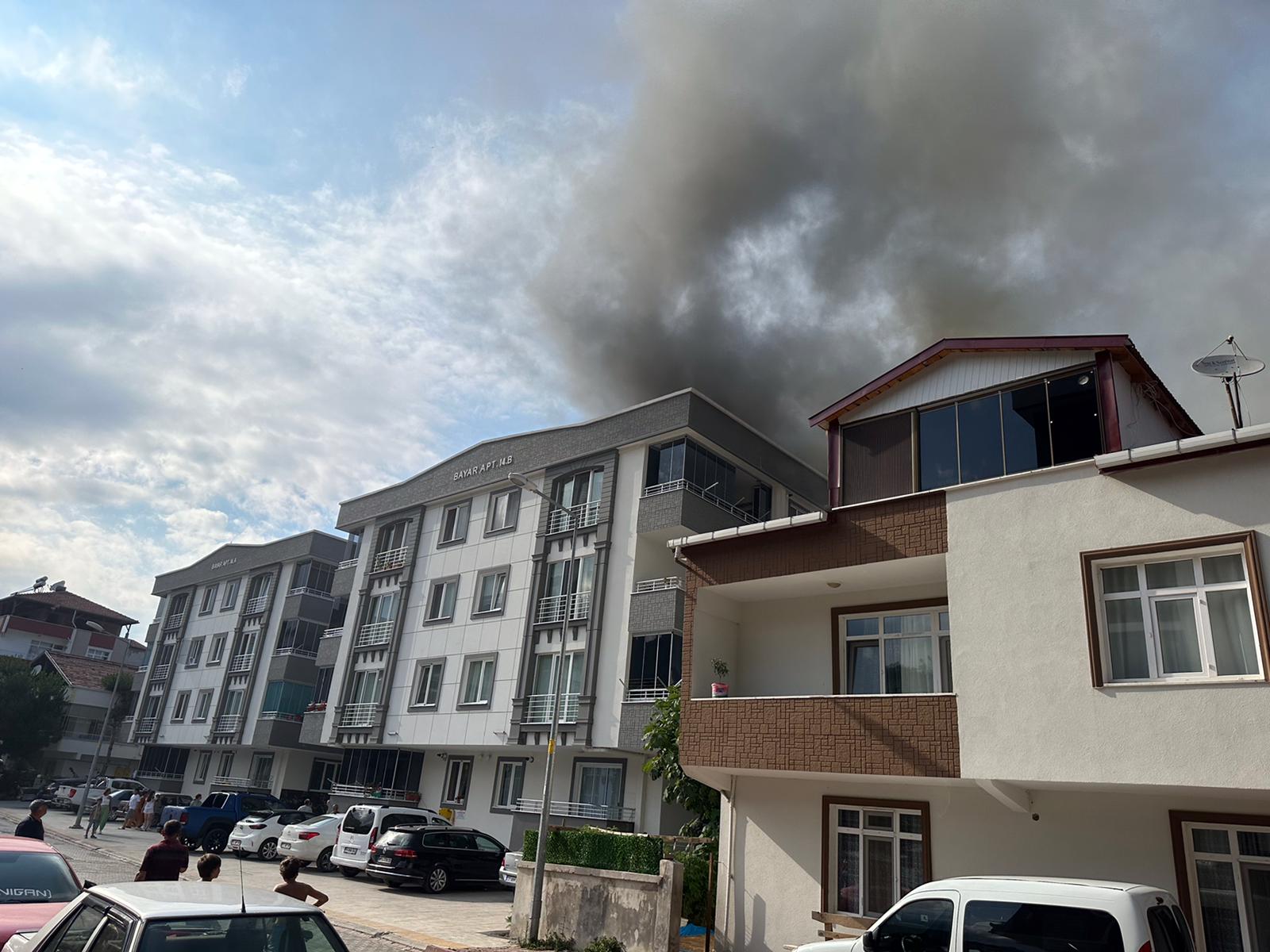 Samsun’da 4 katlı binada çıkan yangın söndürüldü