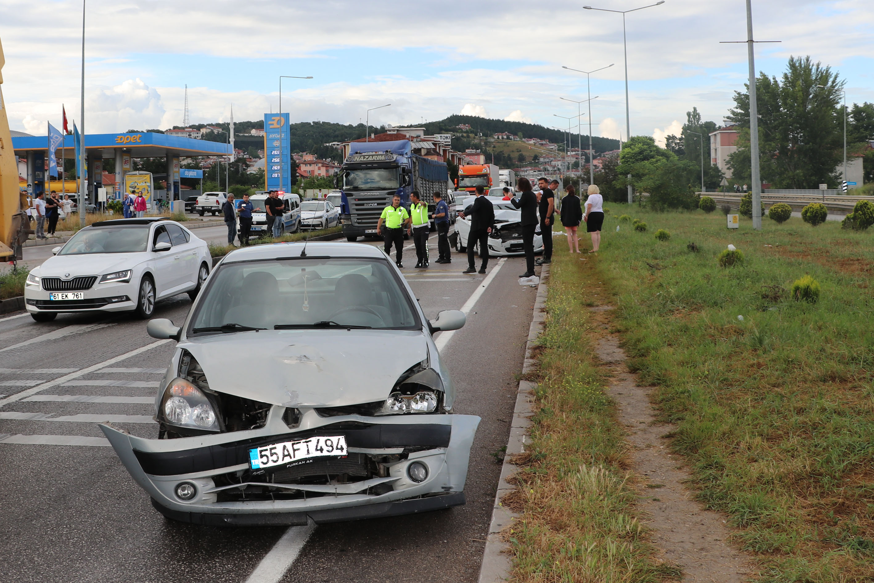 Samsun’da üç aracın karıştığı kazada 3 kişi yaralandı