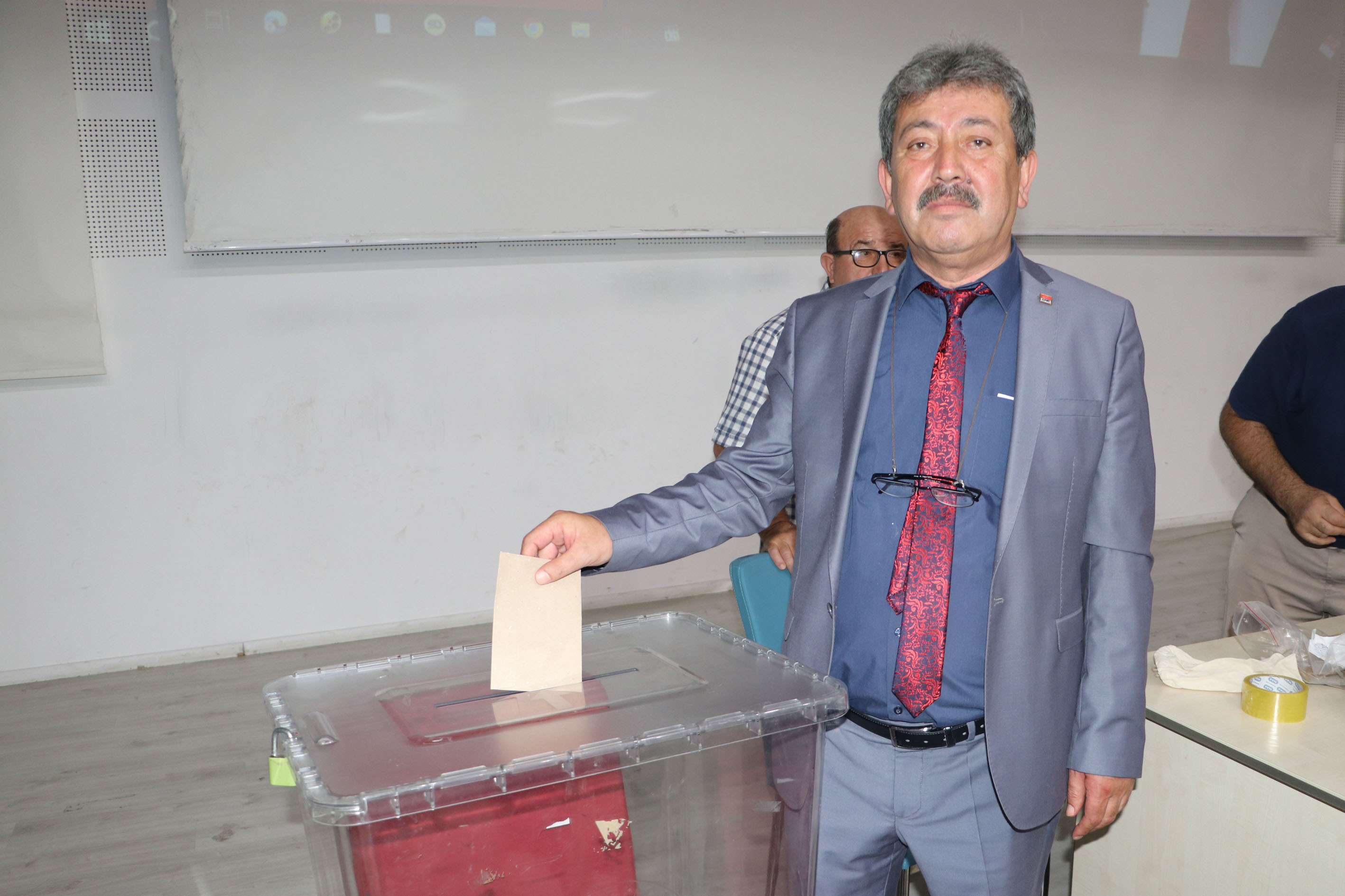 CHP Havza İlçe Başkanlığına Şener Geçit seçildi