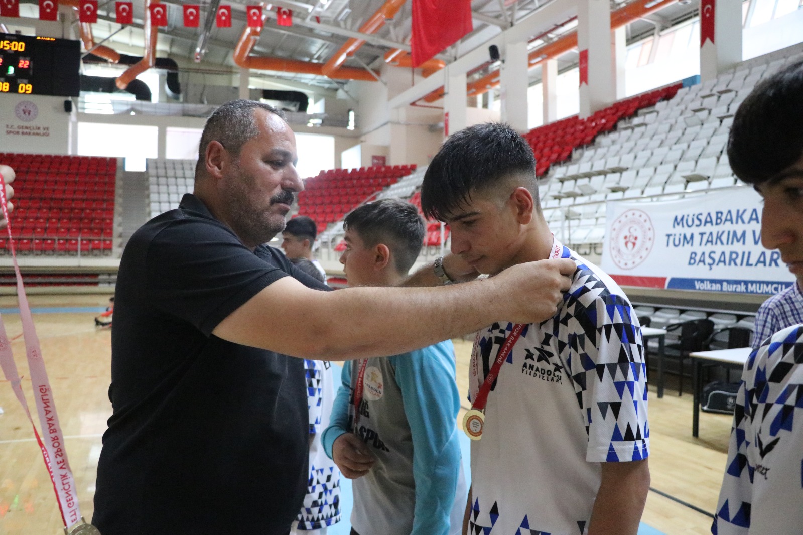 Hentbol Anadolu Yıldızlar Ligi’nin yarı final müsabakaları Erzincan’da sona erdi