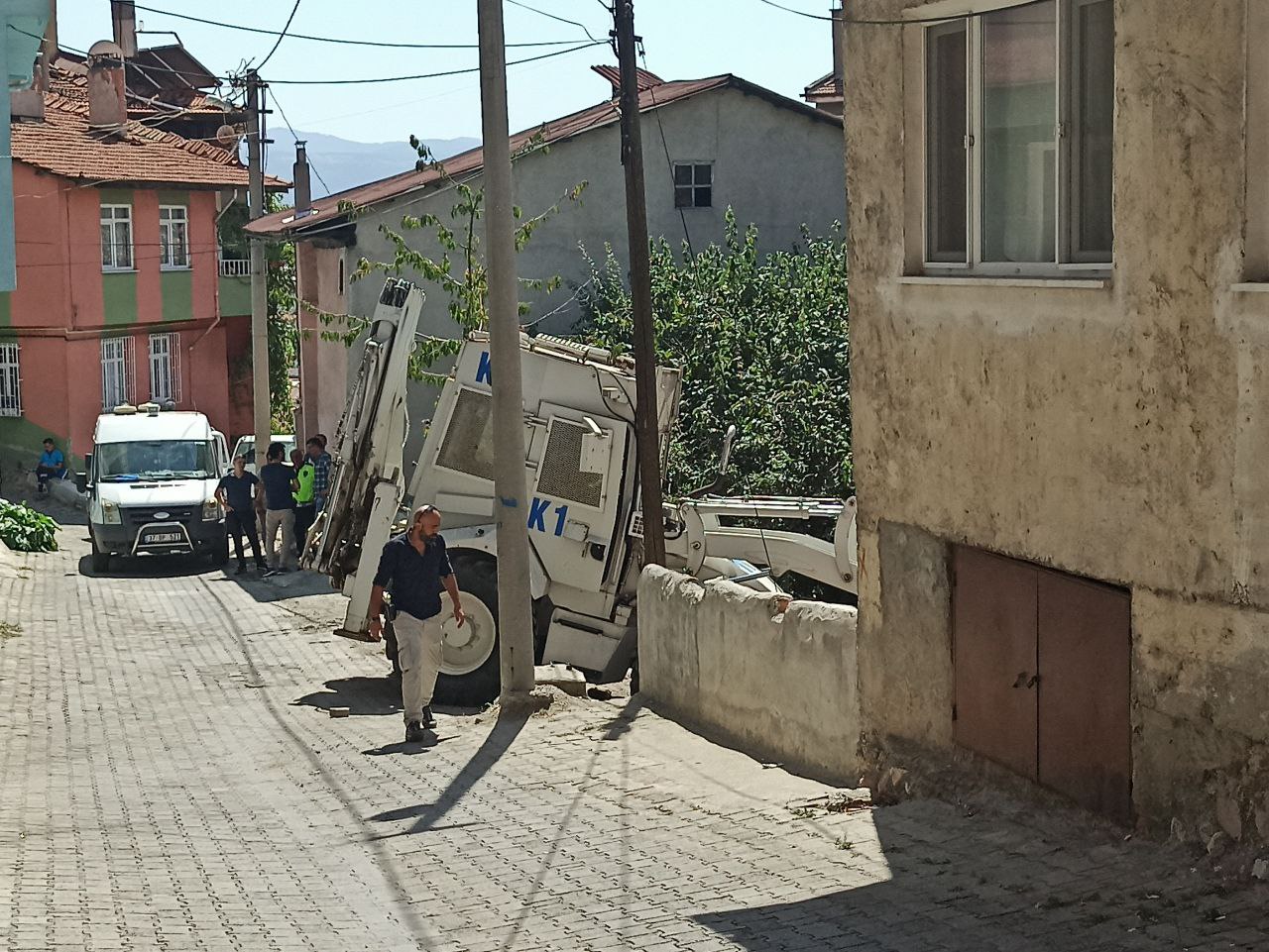 Kastamonu’da ölen polisin bahçesine gömdüğü söylenen el bombaları aranıyor
