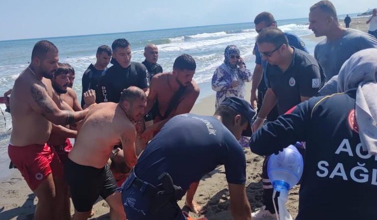 Samsun’da serinlemek için denize giren 2 kişiden 1’i boğuldu