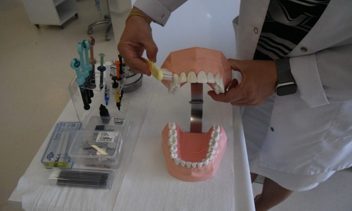 Türkiye’de en yaygın ağız sağlığı sorunu diş çürüğü