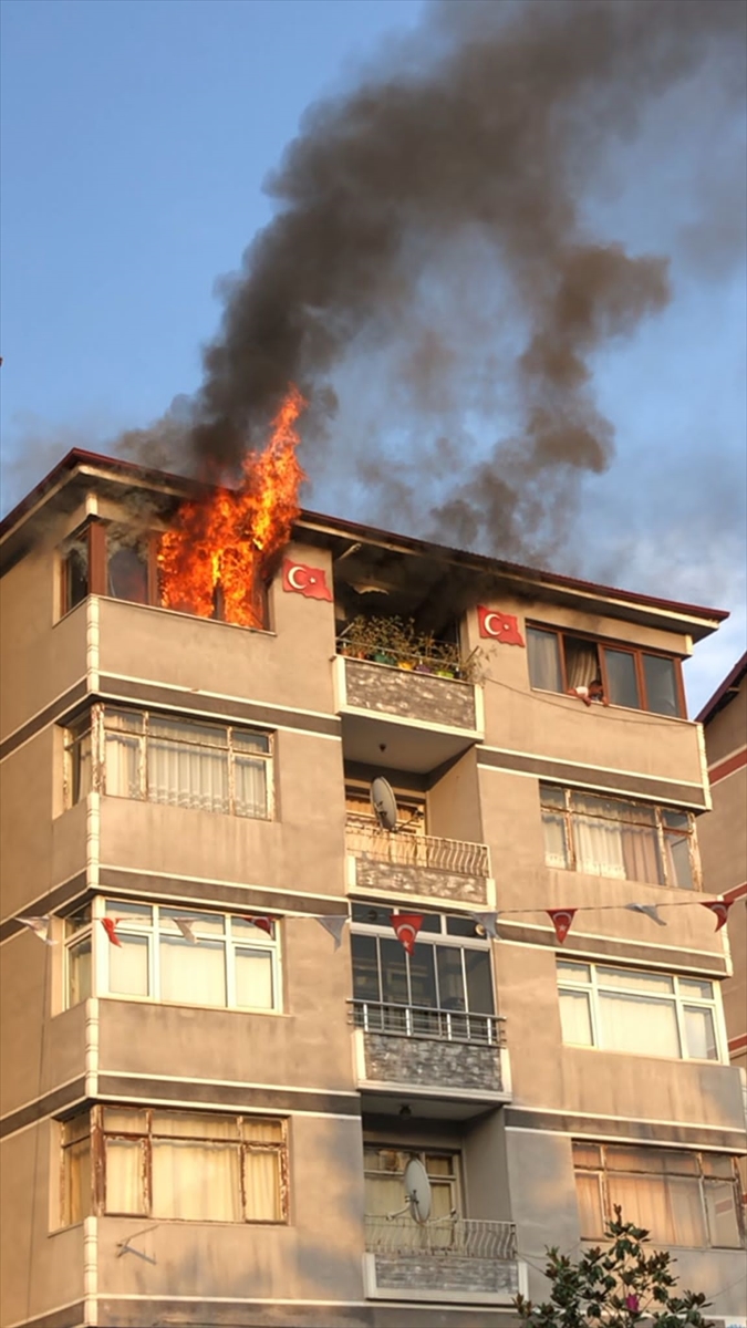 Zonguldak’ta evde çıkan yangında 1 kişi yaralandı