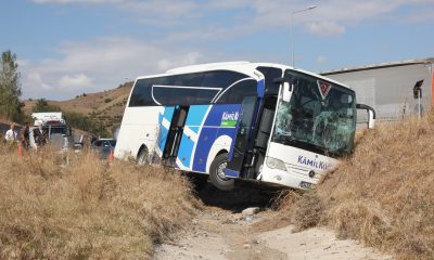 Amasya’da yoldan çıkıp savrulan yolcu otobüsündeki 1 kişi yaralandı