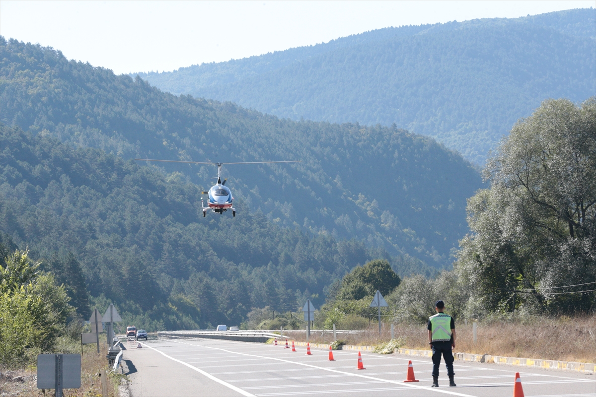Bolu’da kural ihlali yapan sürücüler “cayrokopter” ile tespit edildi