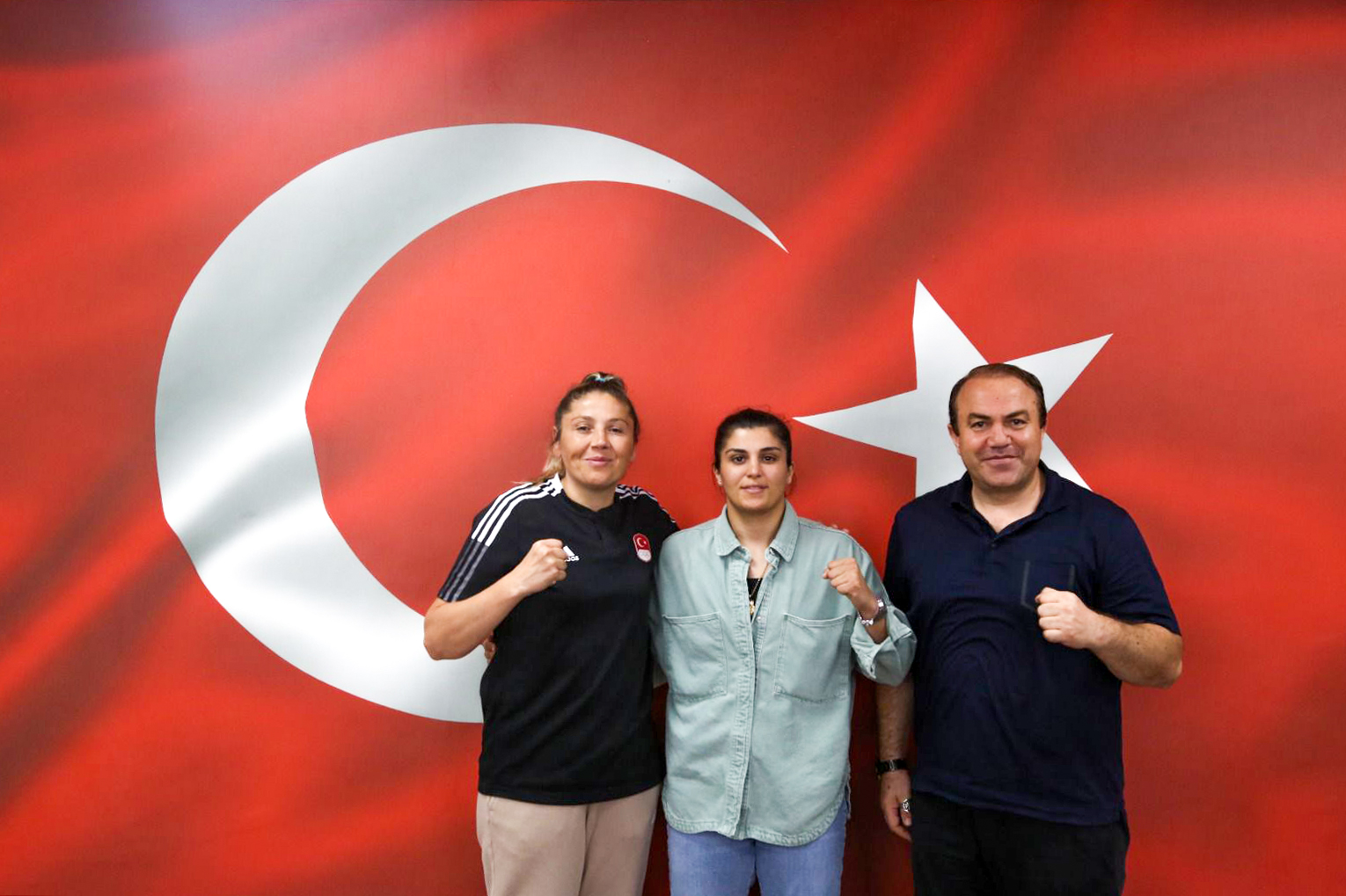 Milli boksör Sürmeneli’den Ordu Gençlik ve Spor İl Müdürü Genç’e ziyaret