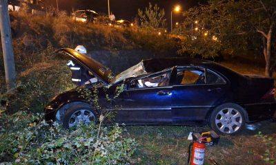 Samsun’da devrilen otomobilin sürücüsü yaralandı