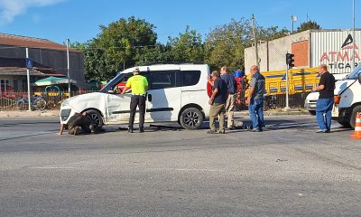 Samsun’da hafif ticari araçla çarpışan minibüsteki anne ile kızı yaralandı