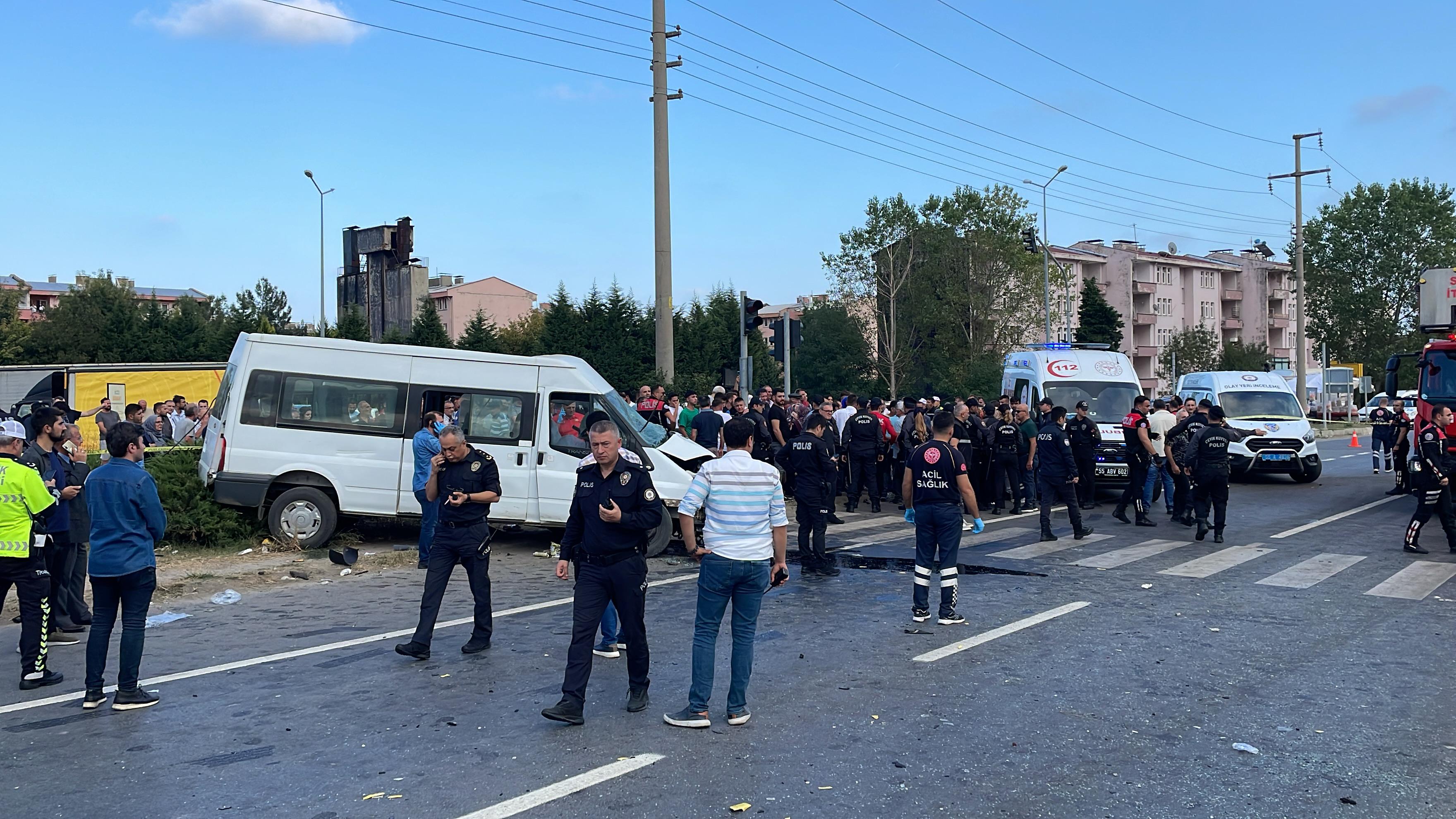 Samsun’da kamyon ile öğrenci servisinin çarpıştığı kazada 1 kişi öldü, 6 kişi yaralandı