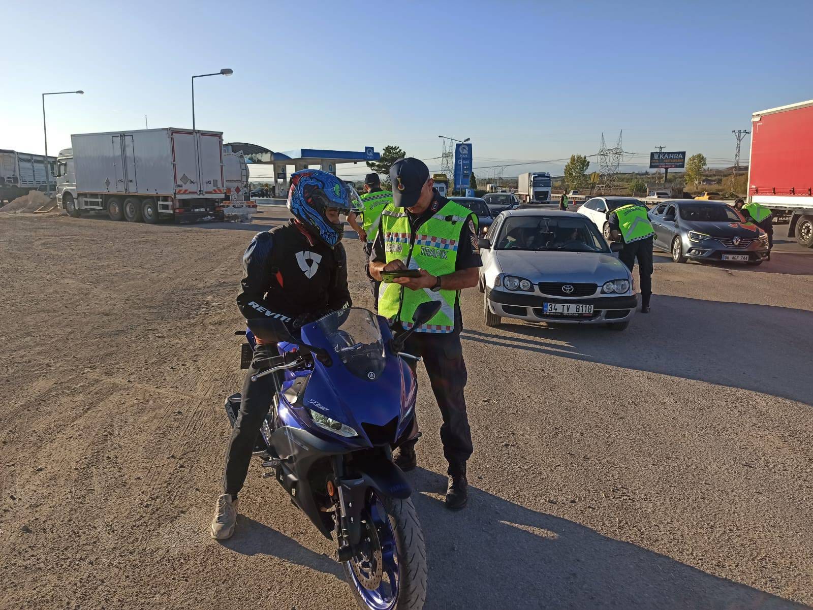 Amasya’da jandarmadan motosiklet denetimi