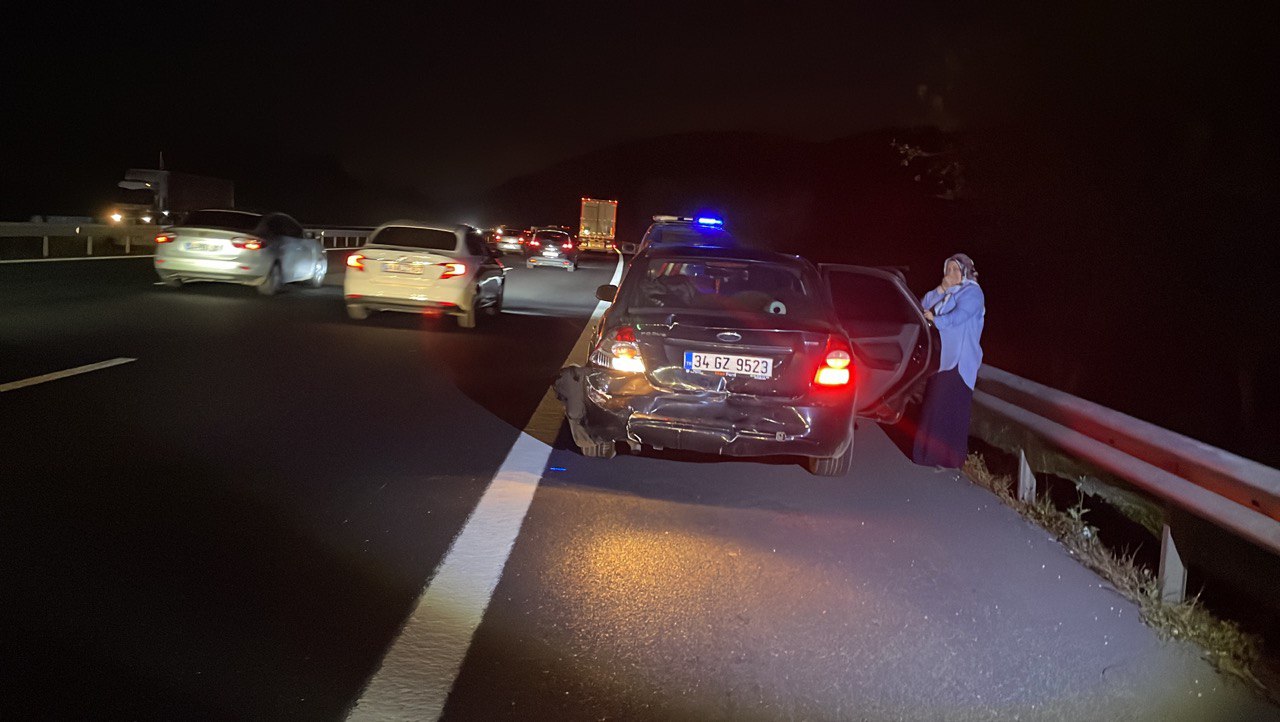 Anadolu Otoyolu’nda zincirleme kaza ulaşımı aksattı