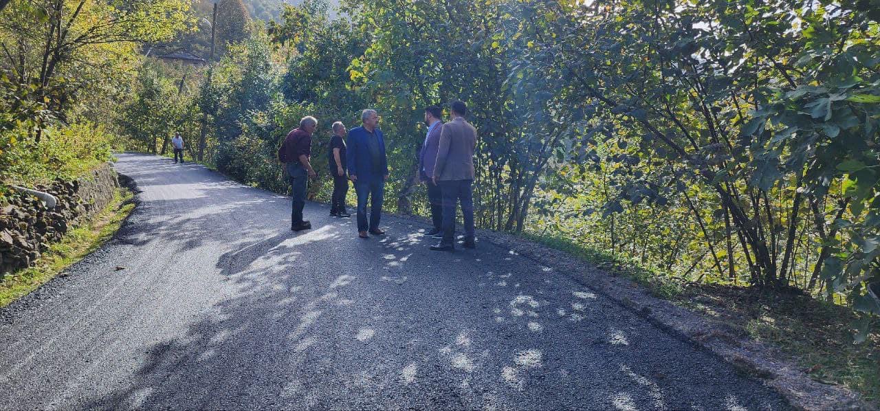 Gölyaka’da köy grup yolları asfaltlanıyor