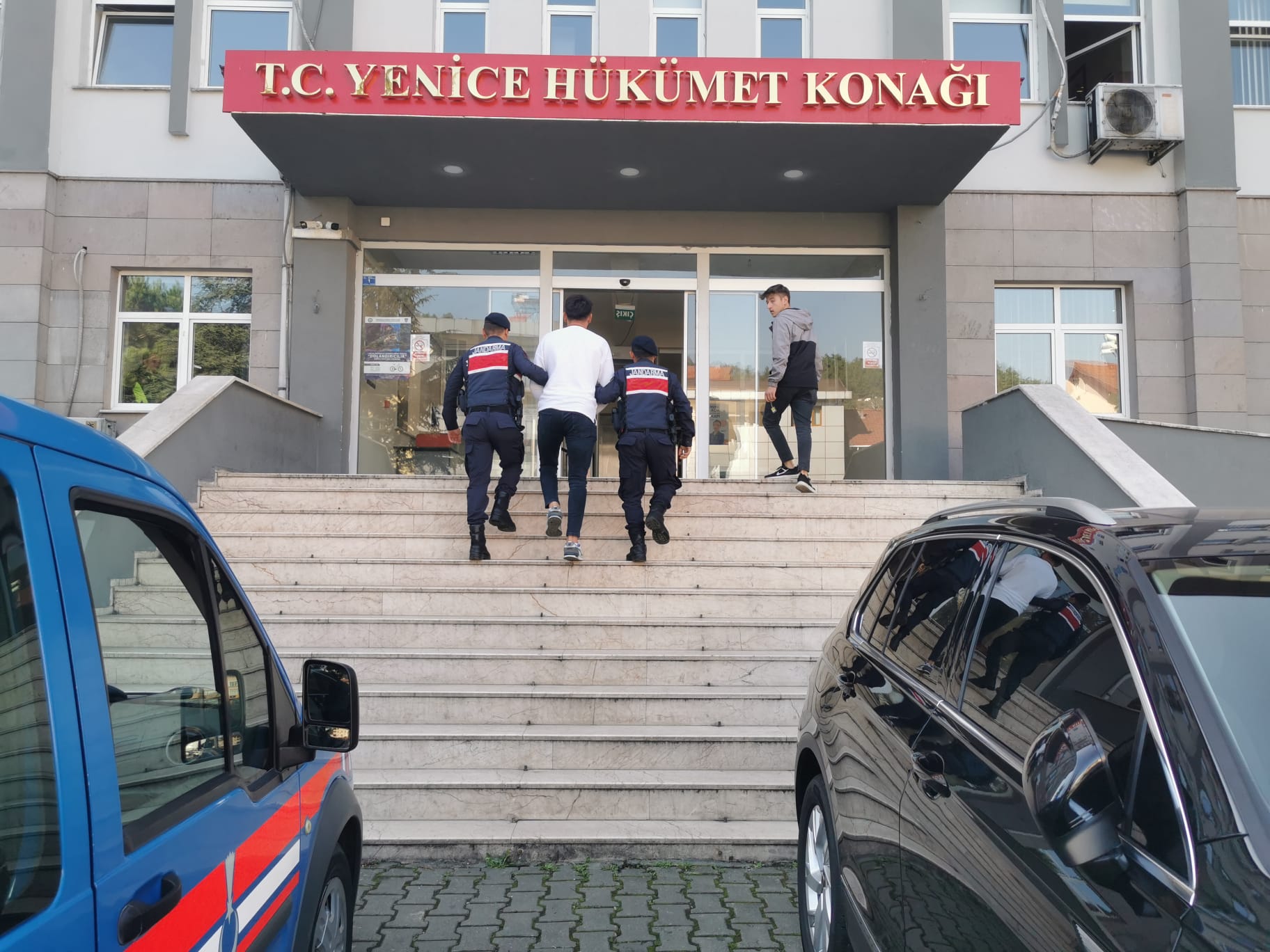 Karabük’te çeşitli suçlardan araması olan 19 kişi yakalandı