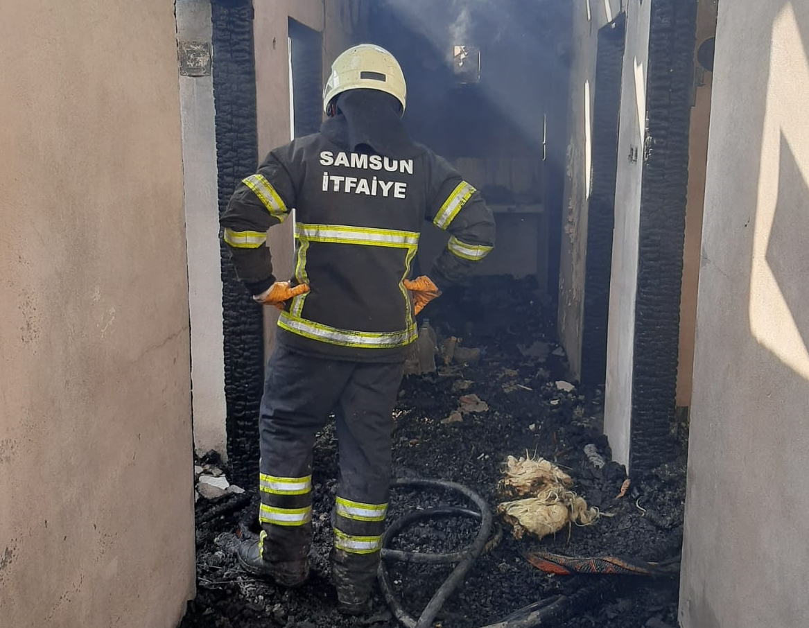 Samsun’da evde çıkan yangında 85 yaşındaki kadın öldü